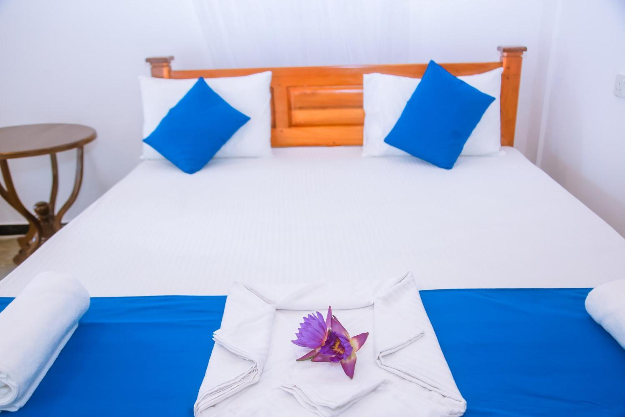 Blue Sky Hotel มิริสซา ภายนอก รูปภาพ