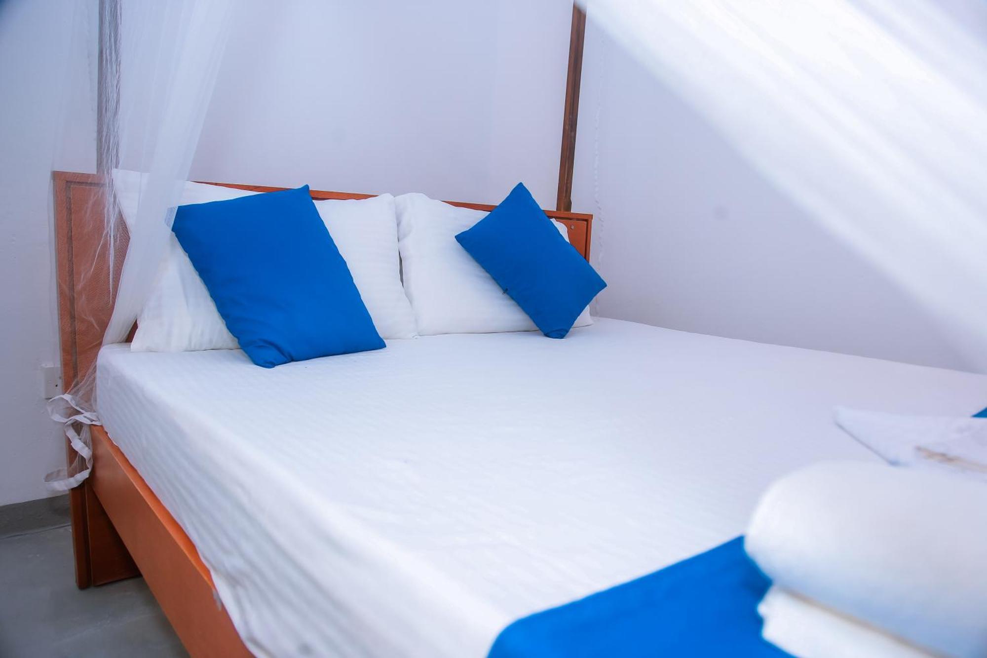 Blue Sky Hotel มิริสซา ภายนอก รูปภาพ