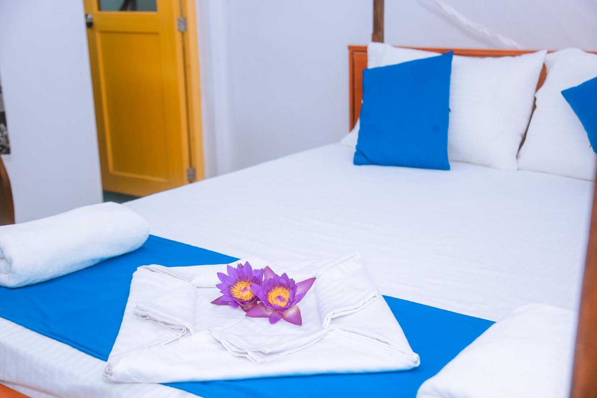 Blue Sky Hotel มิริสซา ภายนอก รูปภาพ