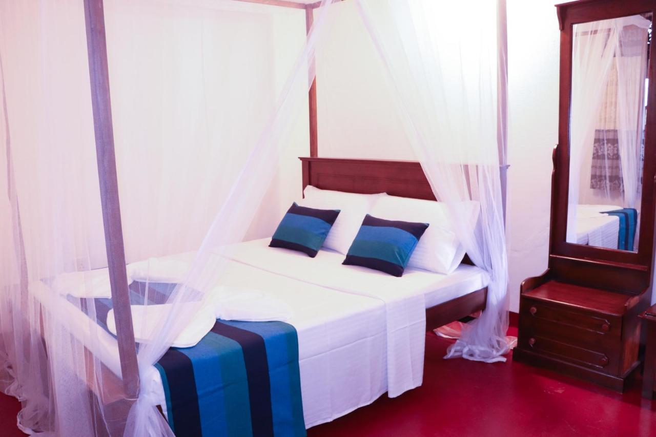 Blue Sky Hotel มิริสซา ภายนอก รูปภาพ